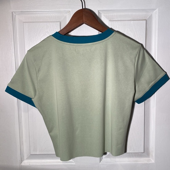 Vees Y2K Crop Top - Picture 2 of 11